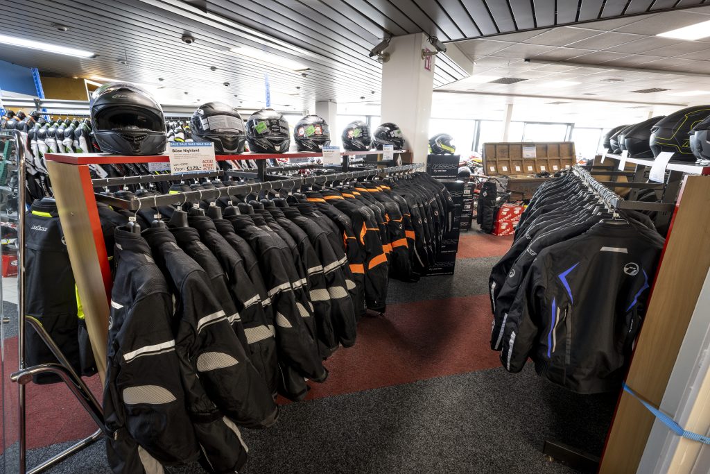 Brouwer motorsport motorkleding outlet store