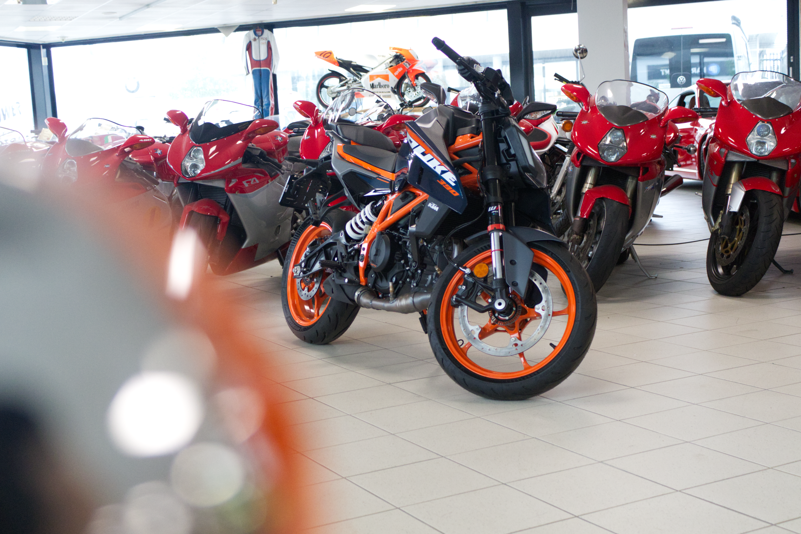 KTM Duke 390 schuin voorkant