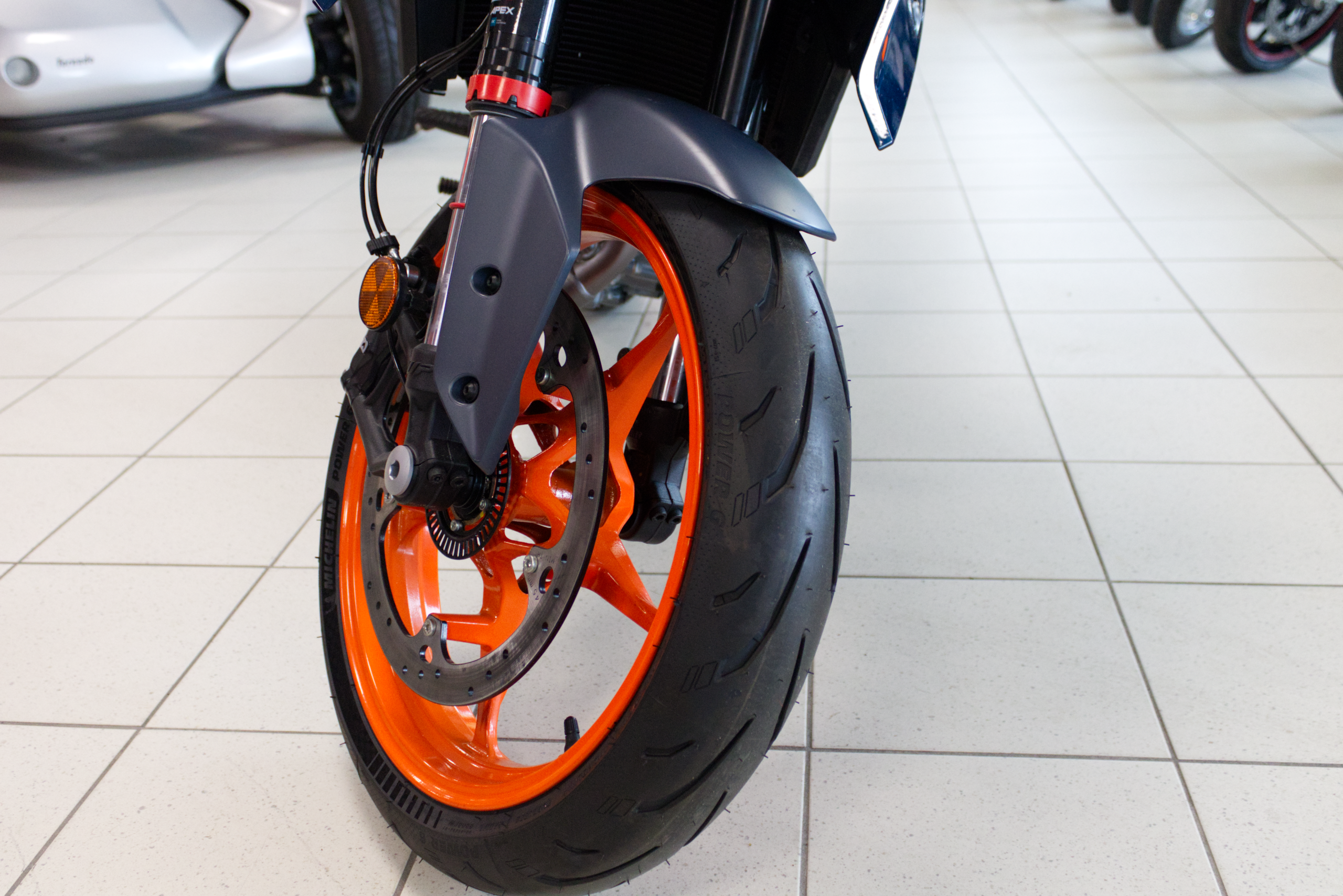 KTM Duke 390 voorwiel